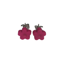 Load image into Gallery viewer, Flower Studs
